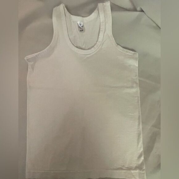 LOT/BUNDLE of three-boy’s size 6/8 t-shirts/tank tops - Picture 11 of 12